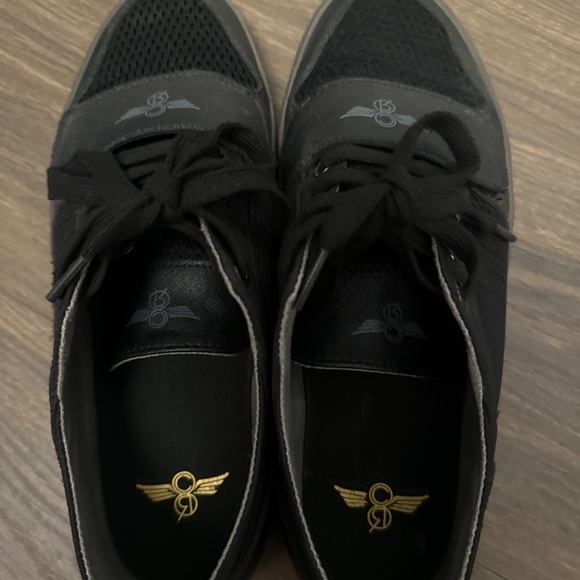 CREATIVE RECREATION Men shoes size 8.5 (Black and Red color) - Picture 11 of 11